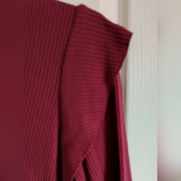 Lucky Brand Ribbed Top - Picture 3 of 9